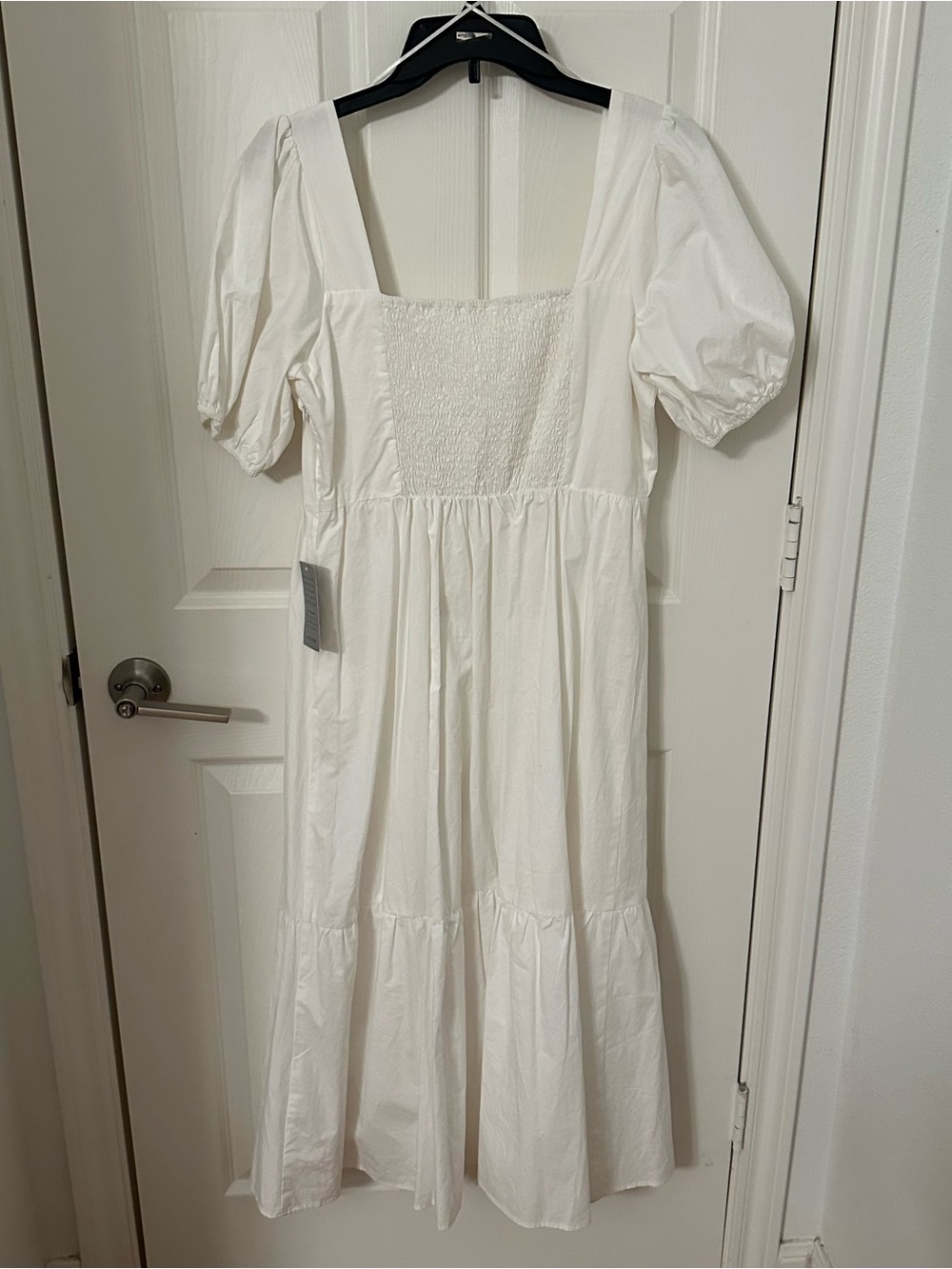 ASTR White Poplin Puff Sleeve Tiered Dress - Picture 4 of 12